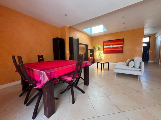 Location Maison 4 pièces 120m² BORDEAUX 33000