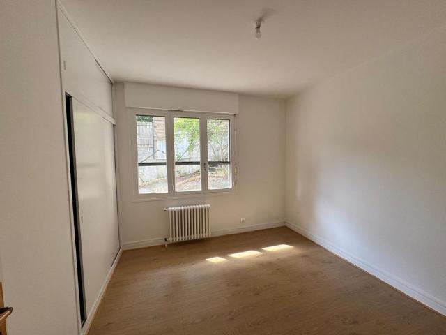 Location Maison 4 pièces 122m² LES ANGLES 30133