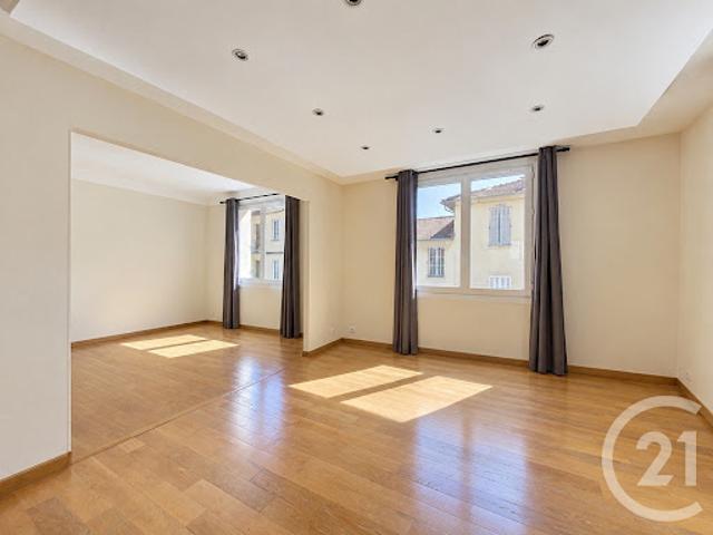Location Maison 4 pièces 135 m2 Le Cannet