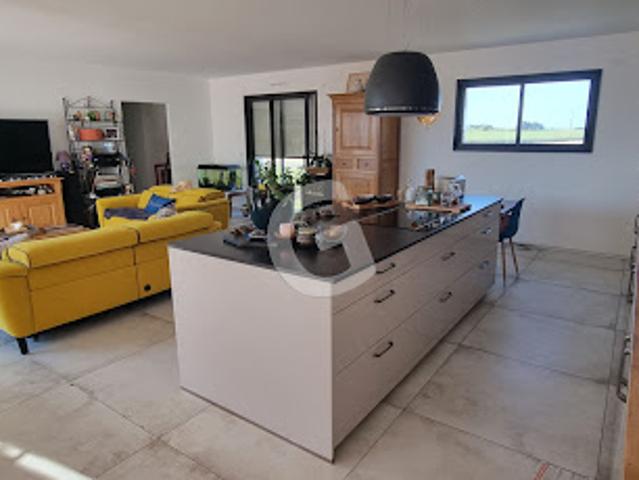Location Maison 4 pièces 130 m2 Angles