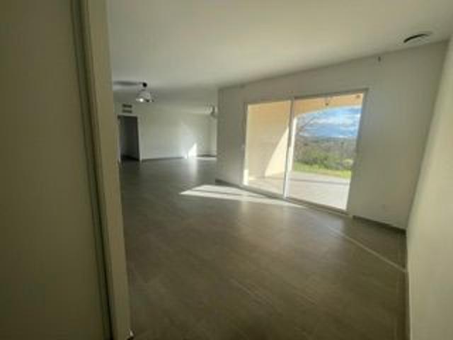 Location Maison 4 pièces 130.6 m2 Joyeuse