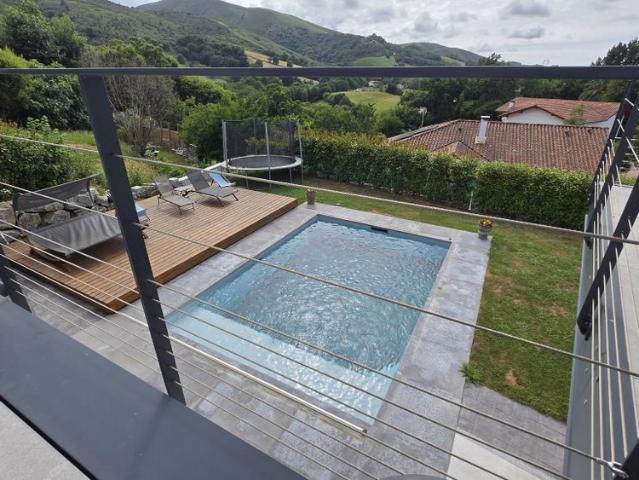 Location Maison 4 pièces 131m² URRUGNE 64122