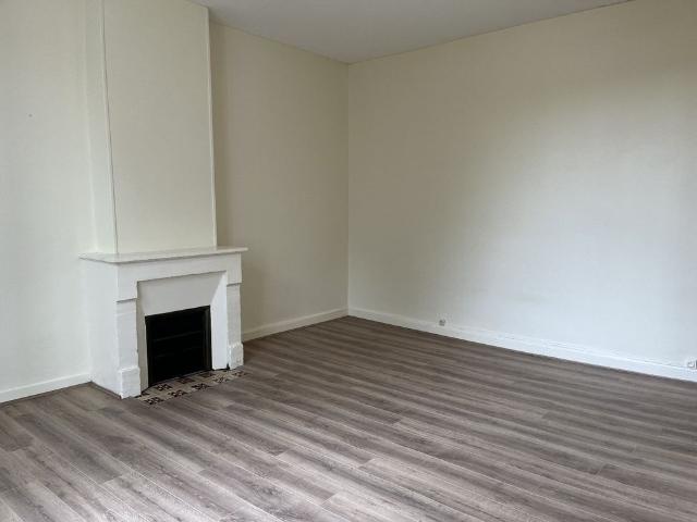 Location Maison 4 pièces 132m² CHATEAUNEUF SUR CHARENTE 16120