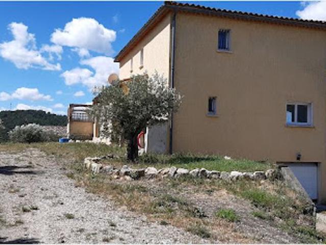 Location Maison 4 pièces 145 m2 Les Mages