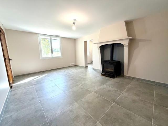 Location Maison 4 pièces 140 m2 Aignan
