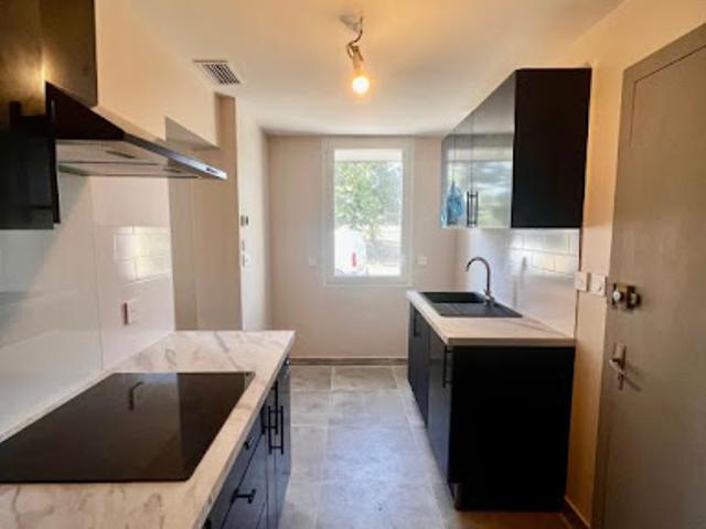 Location Maison 4 pièces 140 m2 Pouydraguin