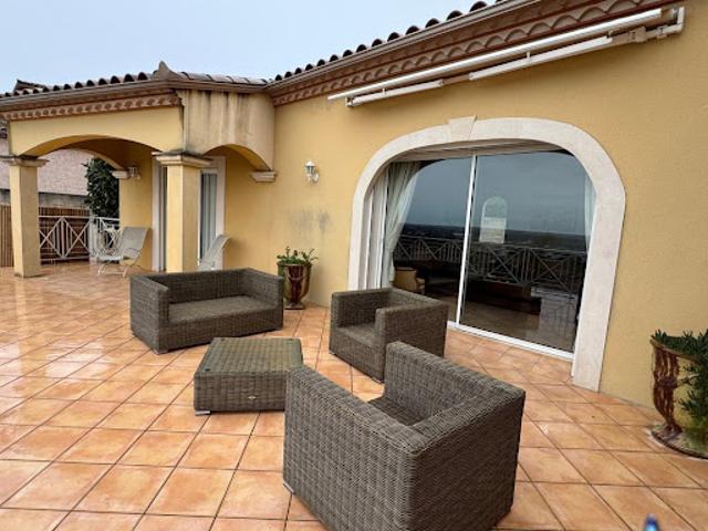 Location Maison 4 pièces 150 m2 Bellegarde