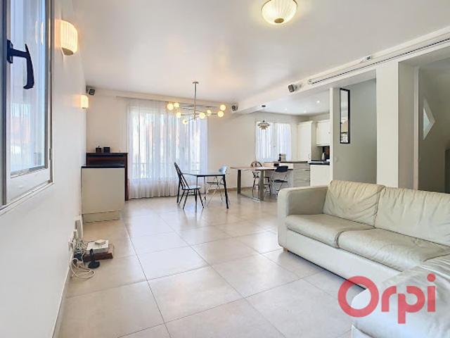 Location Maison 4 pièces 150 m2 Verrieres le buisson