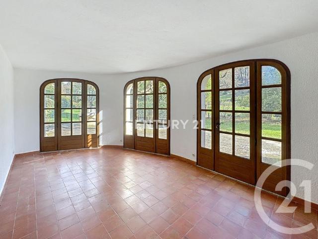 Location Maison 4 pièces 167m² AUBAGNE 13400