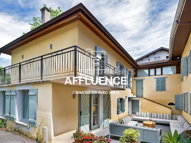 Location Maison 4 pièces 160 m2 Divonne les Bains