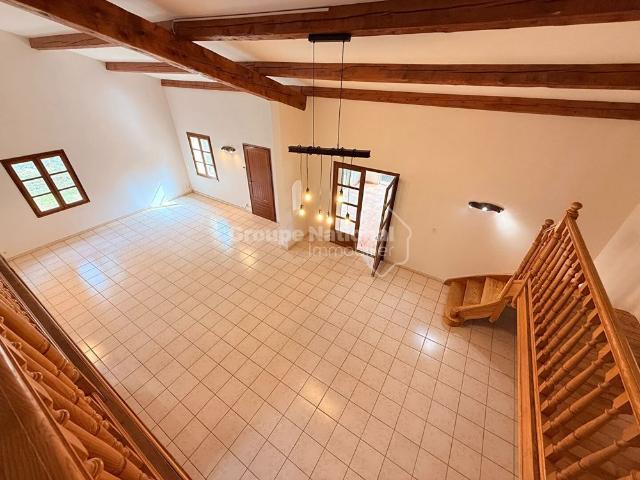 Location Maison 4 pièces 175m²