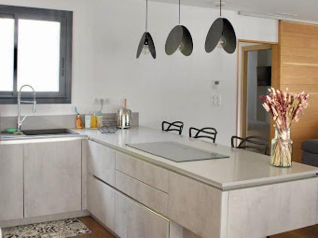 Location Maison 4 pièces 170 m2 San Martino di Lota