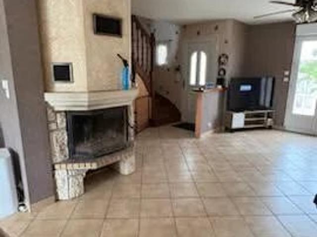 Location Maison 4 pièces 180 m2 Ymonville