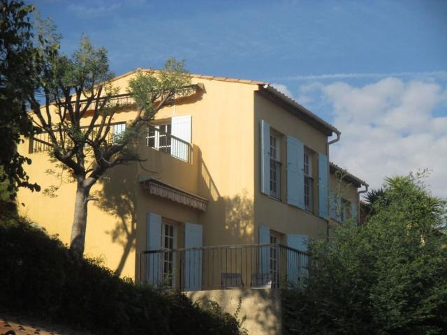 Location Maison 4 pièces 62m² VALLAURIS 06220