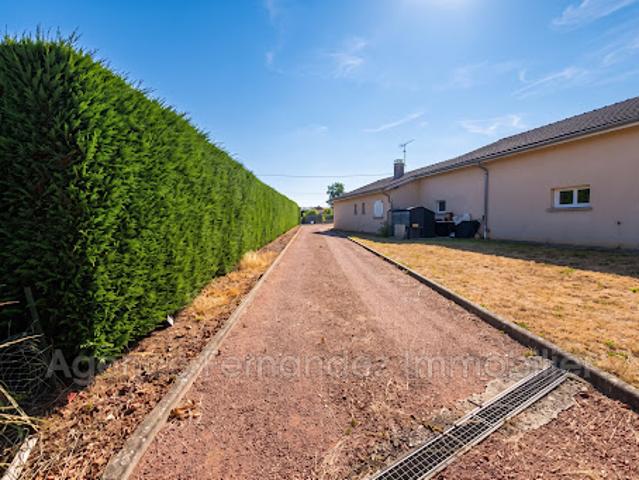 Location Maison 4 pièces 70 m2 Baugy