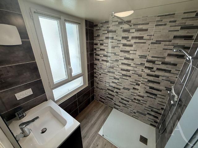 Location maison 4 pièces, 71.00m², Châteauroux