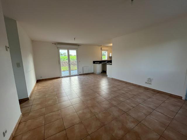 Location Maison 4 pièces 73.2 m2 Epiniac