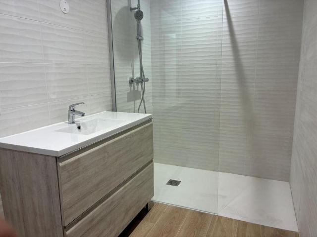 Location Maison 4 pièces 73m² ARES 33740