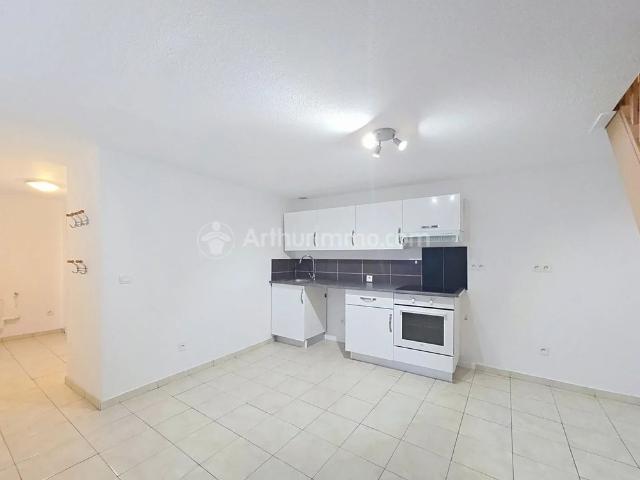 Location Maison 4 pièces 74m² MANZAT 63410