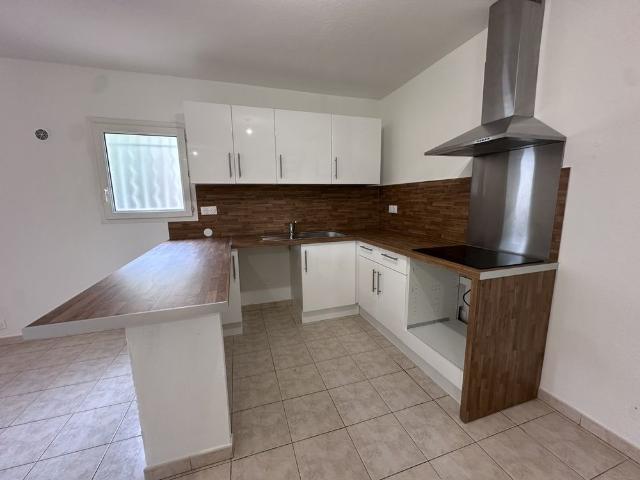 Location Maison 4 pièces 74m² MAUGUIO 34130