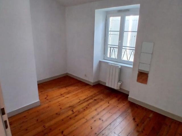 Location Maison 4 pièces 75m² DOMPIERRE SUR MER 17139