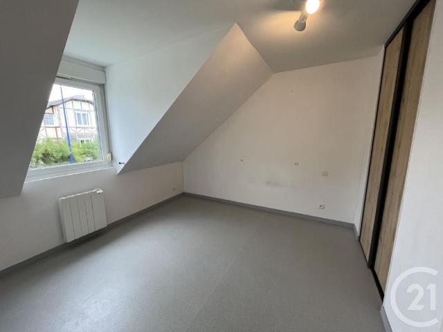 Location Maison 4 pièces 75m² JULLOUVILLE 50610