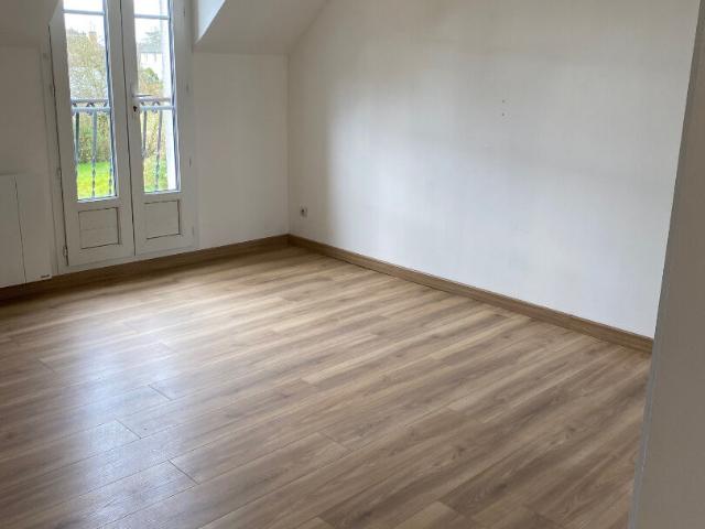 Location maison 4 pièces, 76.00m², Vitry aux Loges
