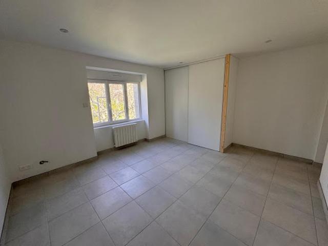 Location Maison 4 pièces 77.46 m2 Robiac Rochessadoule