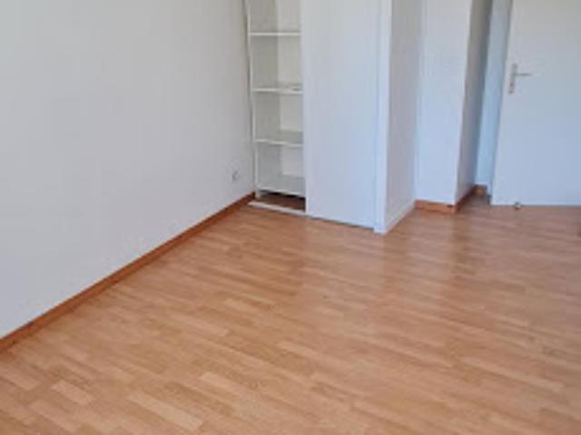 Location Maison 4 pièces 77 m2 Saint verand