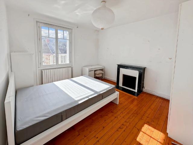 Location Maison 4 pièces 77m² NANTES 44000