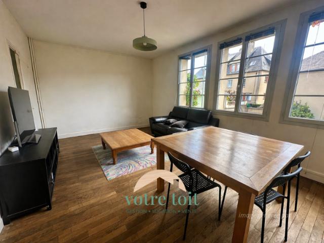 Location Maison 4 pièces 77m² PONT L EVEQUE 14130