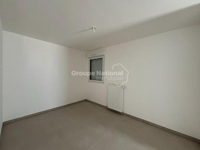 Location Maison 4 pièces 79.3 m2 Saint Etienne du Grès