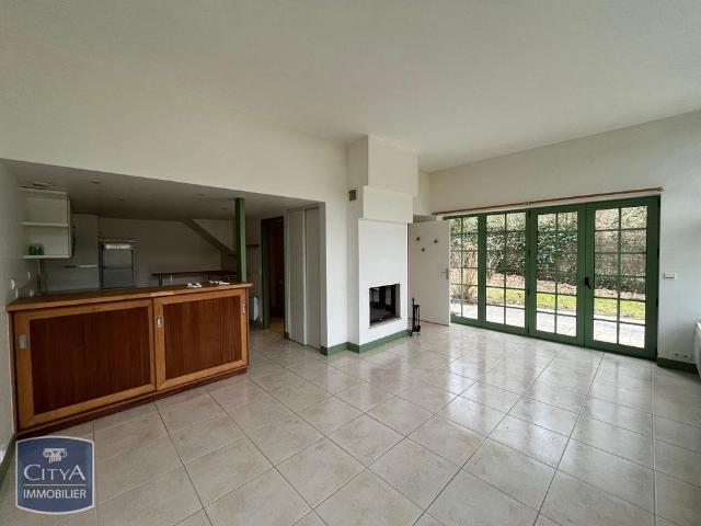 Location Maison 4 pièces 79m² CLAIREFONTAINE EN YVELINES 78120