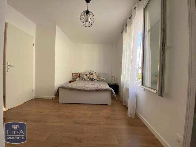Location Maison 4 pièces 79m² SACLAY 91400