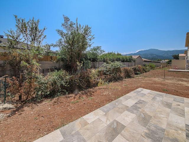 Location Maison 4 pièces 80 m2 Castellare di Casinca