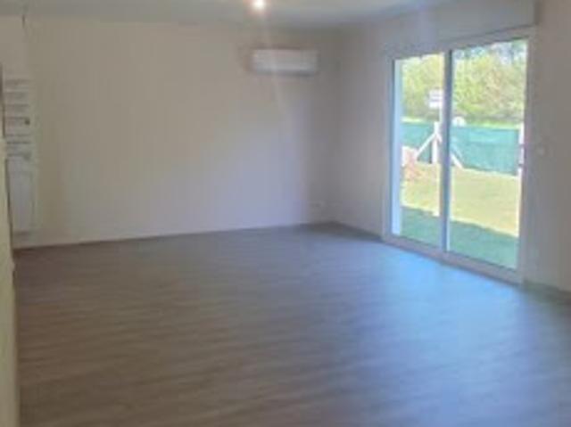 Location Maison 4 pièces 80 m2 Venon