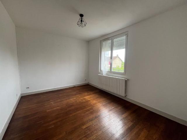 Location Maison 4 pièces 80m² ISSOUDUN 36100