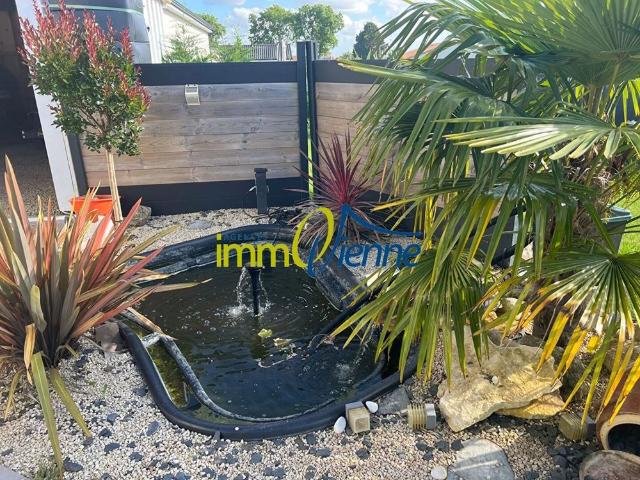 Location Maison 4 pièces 81 m2 à Fleuré