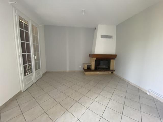 Location Maison 4 pièces 81 m2 Saumur