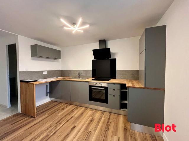 Location Maison 4 pièces 81m² BEDEE 35137