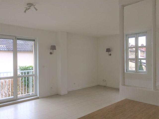 Location Maison 4 pièces 81m²