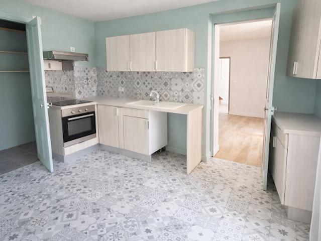 Location Maison 4 pièces 82 m2 Champniers