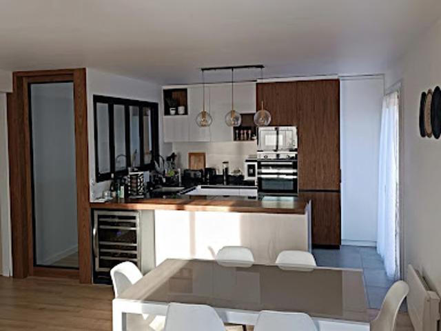 Location Maison 4 pièces 82 m2 Violay