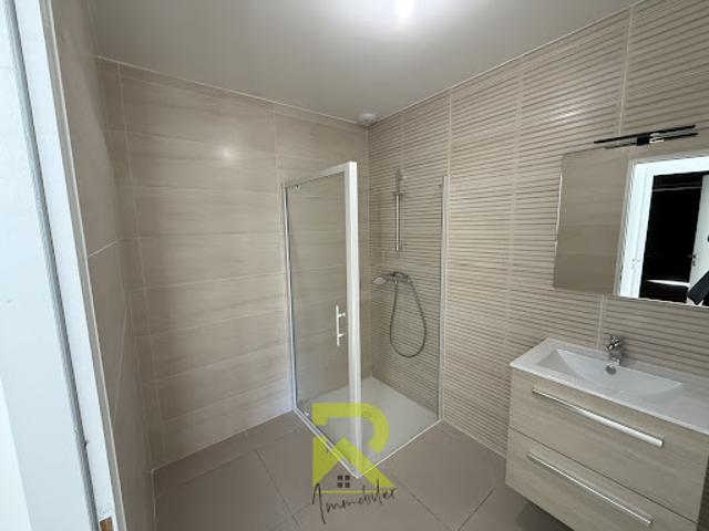 Location Maison 4 pièces 83.89 m2 Vias