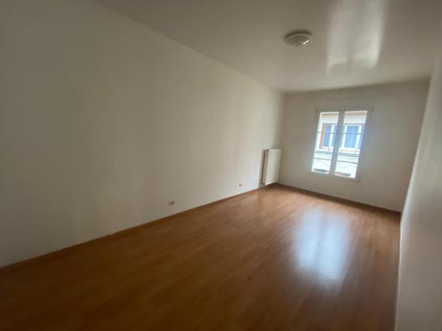 Location Maison 4 pièces 83 m2 Rollainville