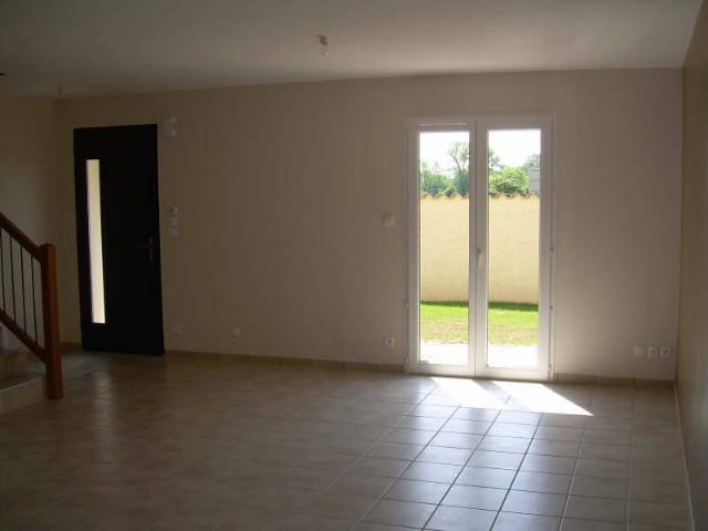 Location maison 4 pièces 84.85 m² à Villieu Loyes Mollon 01800 1 230,00 € / mois CC