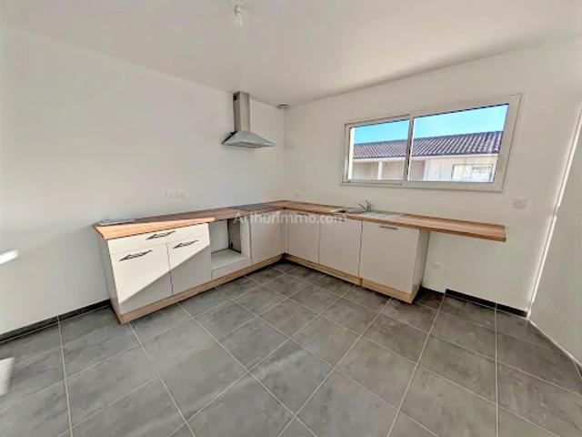 Location Maison 4 pièces 84 m2 Coutras