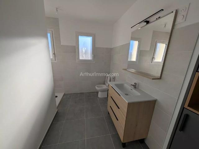 Location Maison 4 pièces 84 m2 à Coutras