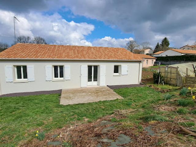 Location Maison 4 pièces 84 m2 Azay sur Thouet