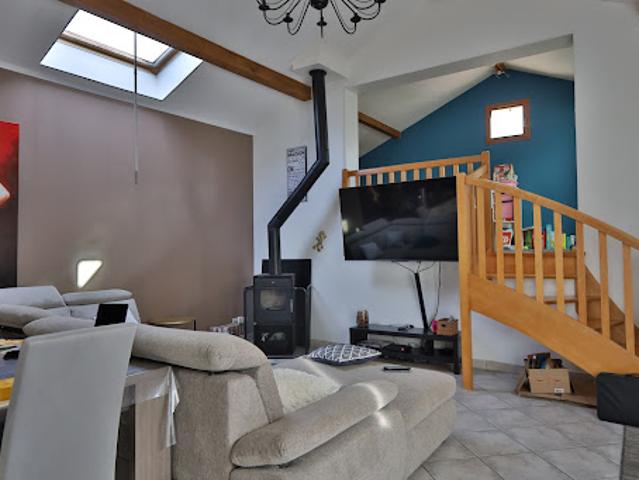 Location Maison 4 pièces 84 m2 Valencin